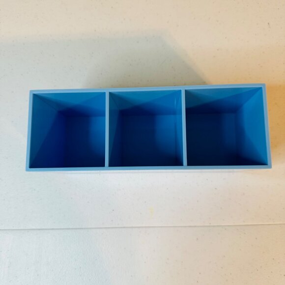 3-Compartment Blue Plastic Makeup Brush & Pen Holder Organizer - Picture 9 of 9